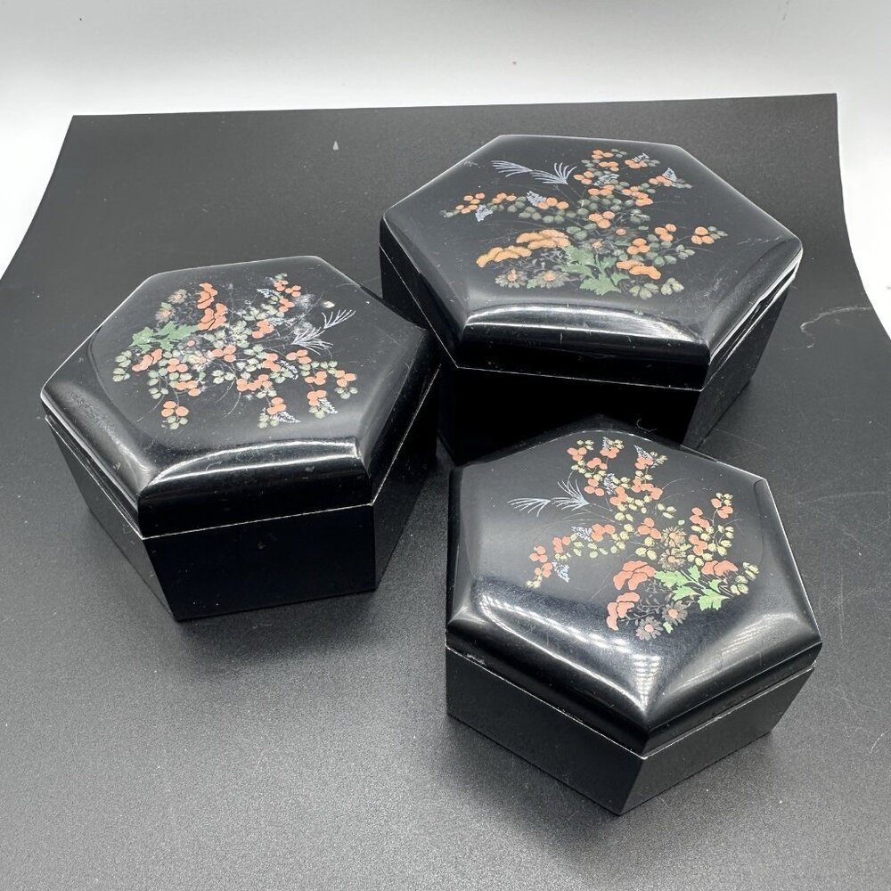 Vintage Black Lacquerware Hexagon Nesting Trinket Boxes Set of 3 Floral